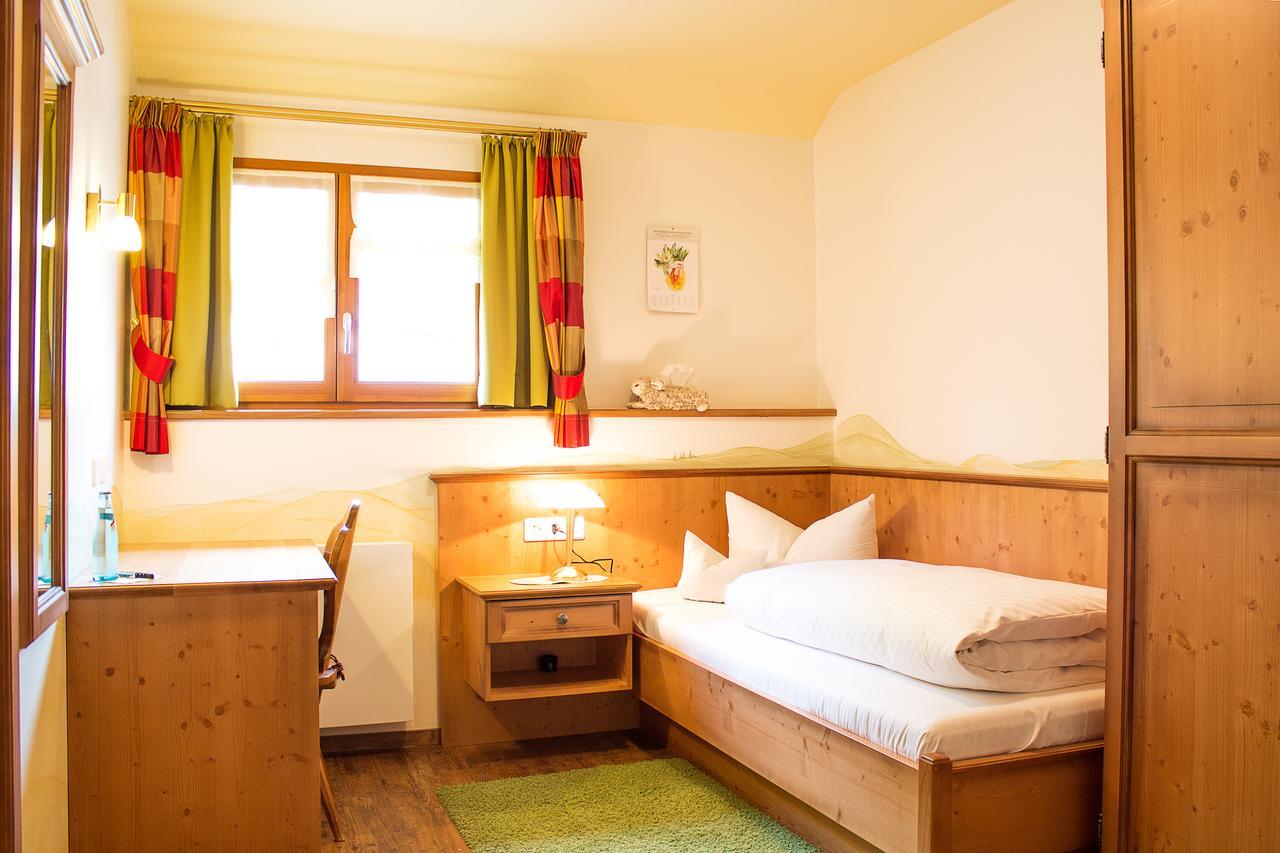 Hotel Tannenmuehle Grafenhausen Exteriör bild